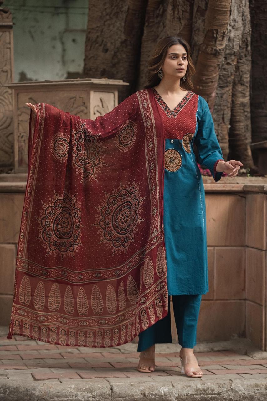 Printed Kurta Pant Set with Statement Dupatta – Elegant Ethnic Ensemble