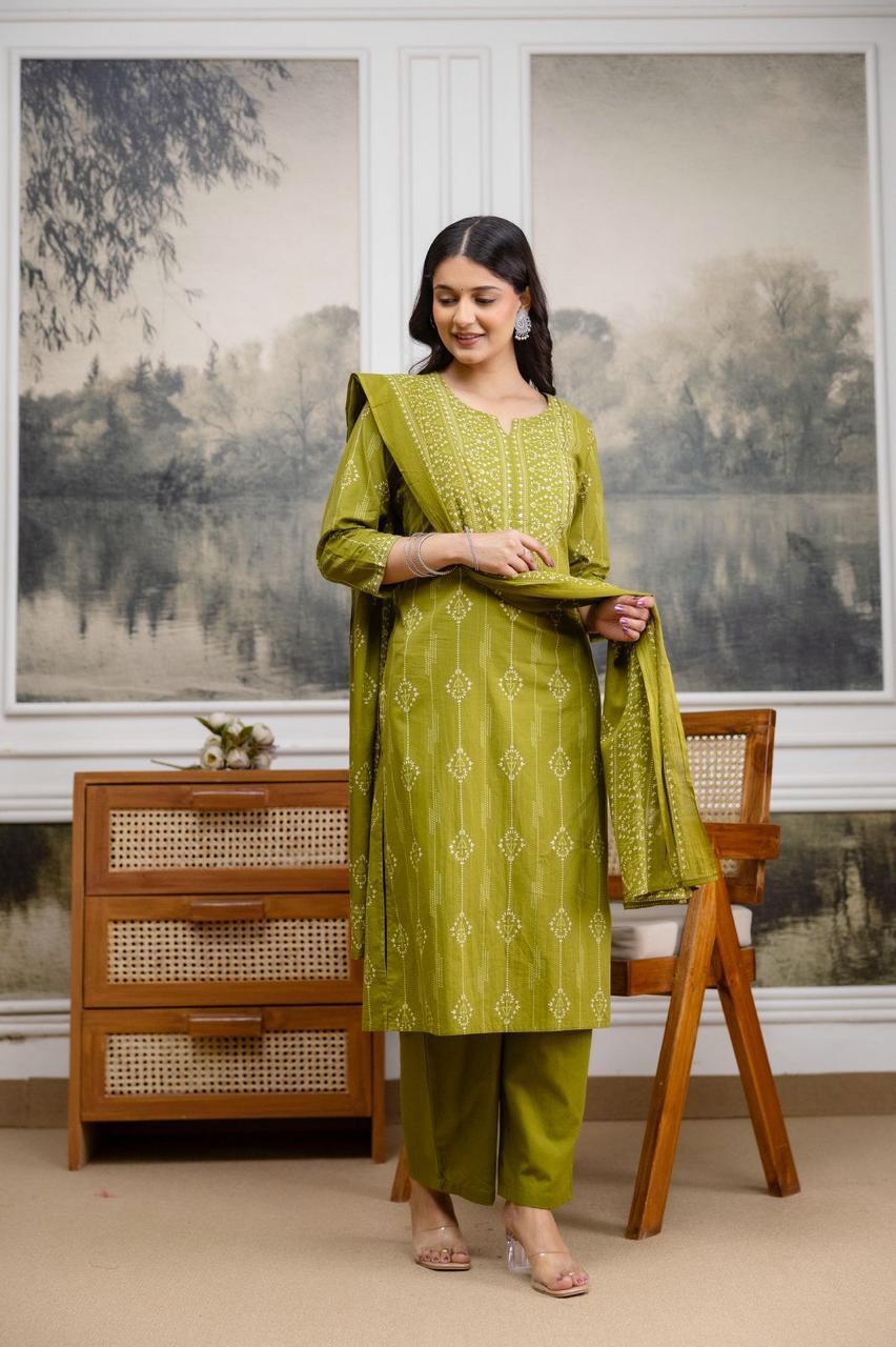 Printed Kurta Pant Set with Coordinated Dupatta – Timeless Ethnic Elegance