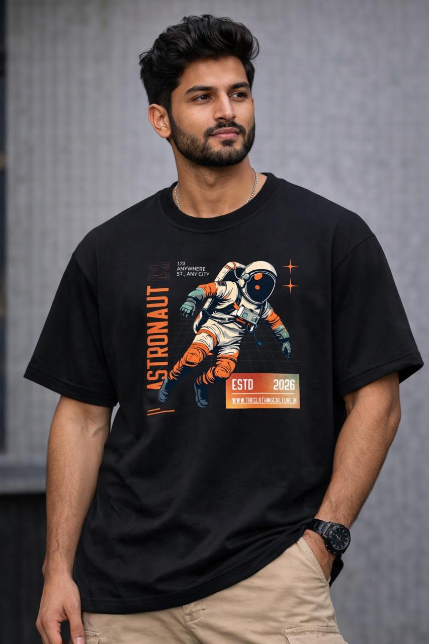 Premium Cotton Astronaut Graphic Oversized T-Shirt – Space Explorer Streetwear